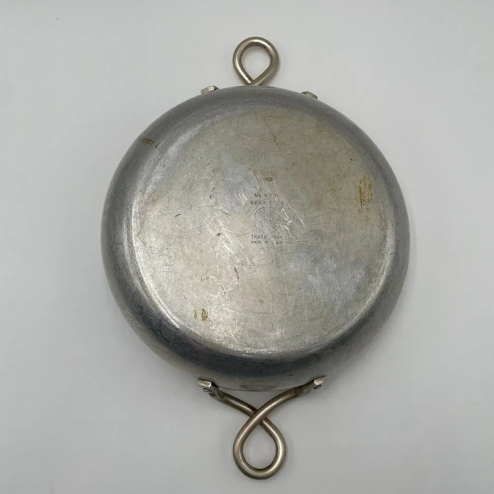J3 VTG WEAR EVER ALUMINUM HALLITE COPPER TONE HANDLES #V901 PAN SKILLET NO LID